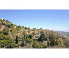 ESPECTACULAR FINCA EN GUARO - REDUCIDA