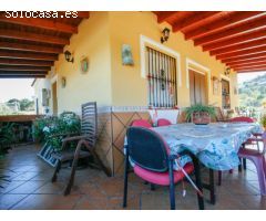 PRECIOSA FINCA CON CASA AL LADO DEL PUEBLO