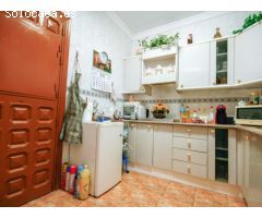 PRECIOSA FINCA CON CASA AL LADO DEL PUEBLO