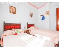 PRECIOSA FINCA CON CASA AL LADO DEL PUEBLO