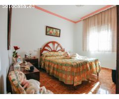 PRECIOSA FINCA CON CASA AL LADO DEL PUEBLO