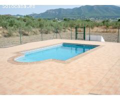 ¡MAGNIFICA FINCA EN MUY BUENA ZONA!