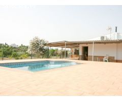 ¡MAGNIFICA FINCA EN MUY BUENA ZONA!