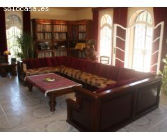 ENCANTADORA FINCA CON DOS CASAS Y DOS APARTAMENTOS