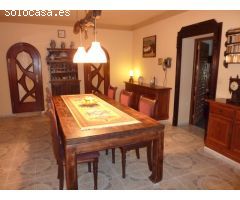ENCANTADORA FINCA CON DOS CASAS Y DOS APARTAMENTOS