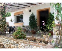 ENCANTADORA FINCA CON DOS CASAS Y DOS APARTAMENTOS