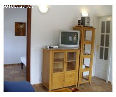 ENCANTADORA FINCA CON DOS CASAS Y DOS APARTAMENTOS