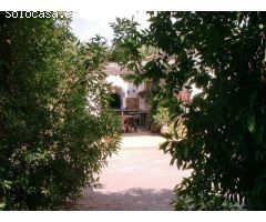 ENCANTADORA FINCA CON DOS CASAS Y DOS APARTAMENTOS