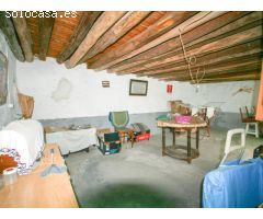 CASA TRADICIONAL MUY AMPLIA