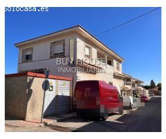 CASA PAREADA CON PISO Y NAVE EN AÑOVER DE TAJO.