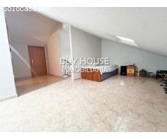 CHALET ADOSADO EN CEDILLO DEL CONDADO (TOLEDO).