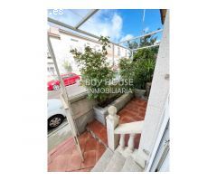 SE VENDE CHALET CON DORMITORIO Y BAÑO EN PLANTA BAJA!!