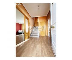 SE VENDE CHALET CON DORMITORIO Y BAÑO EN PLANTA BAJA!!