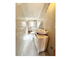 SE VENDE CHALET CON DORMITORIO Y BAÑO EN PLANTA BAJA!!