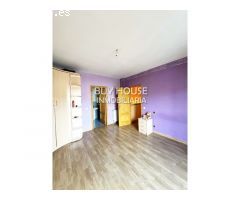 SE VENDE CHALET CON DORMITORIO Y BAÑO EN PLANTA BAJA!!