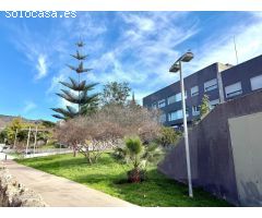 ¡Descubre tu nuevo hogar en Tiana! Casita con Chimenea y Encanto en un Entorno