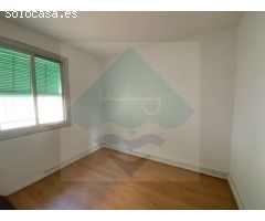 ¡Descubre tu nuevo hogar en Tiana! Casita con Chimenea y Encanto en un Entorno
