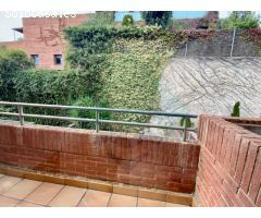 ¡Atención! Casa excepcional en el centro de Alella: comodidad, espacio y vistas
