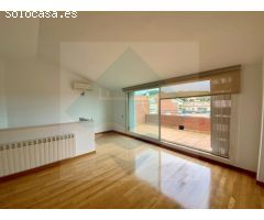 ¡Atención! Casa excepcional en el centro de Alella: comodidad, espacio y vistas