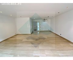 ¡Atención! Casa excepcional en el centro de Alella: comodidad, espacio y vistas