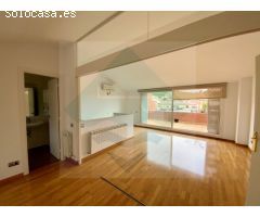 ¡Atención! Casa excepcional en el centro de Alella: comodidad, espacio y vistas