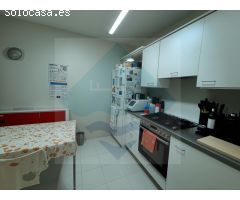Encantador piso familiar de 4 habitaciones 2 baños y piscina comunitaria