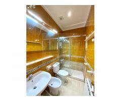 Encantadora casita de pueblo con patio