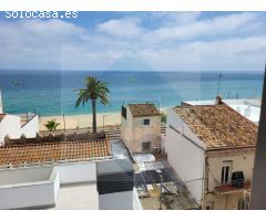 Piso Alto en Montgat de obra seminueva en primera línea de mar!