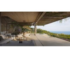 En venta viviendas unifamiliares de obra nueva con vistas al mar en Aiguaxelida,