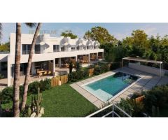 Casa adosada de nueva construcción en venta en Puerto Alcudia