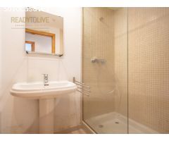 EXCLUSIVA PLANTA BAJA CON TERRAZA PRIVADA DE 300 M² EN PUERTO DE ALCUDIA