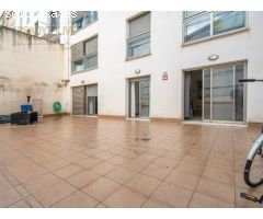 EXCLUSIVA PLANTA BAJA CON TERRAZA PRIVADA DE 300 M² EN PUERTO DE ALCUDIA