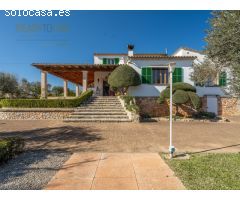 Vive la magia de Mallorca en esta finca rústica.