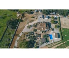 Vive la magia de Mallorca en esta finca rústica.