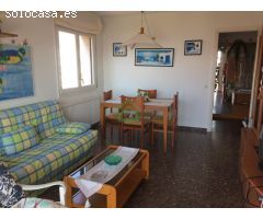 Piso a primera línea de mar de 2 habitaciones y terraza con vistas al mar