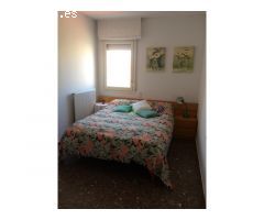 Piso a primera línea de mar de 2 habitaciones y terraza con vistas al mar