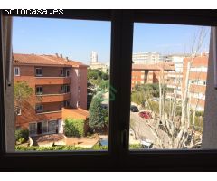 Piso a primera línea de mar de 2 habitaciones y terraza con vistas al mar