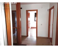 Chalet a la venta en la urbanización California en el municipio de Canyelles