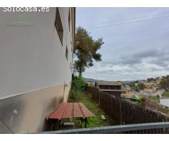Chalet a la venta en la urbanización California en el municipio de Canyelles