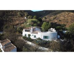 ESPECTACULAR FINCA CON BUNGALOWS Y PISCINA. IDEAL INVERSION