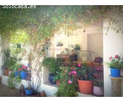 ESPECTACULAR FINCA CON BUNGALOWS Y PISCINA. IDEAL INVERSION