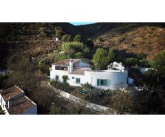 ESPECTACULAR FINCA CON BUNGALOWS Y PISCINA. IDEAL INVERSION