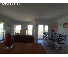 Espaciosa villa de 6 habitaciones con unas vistas espectaculares.