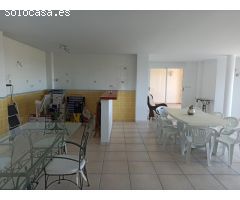 Espaciosa villa de 6 habitaciones con unas vistas espectaculares.