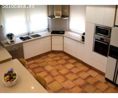 Bonita casa de 4 habitaciones con carácter en Beniarbeig, a tan solo 10 min del