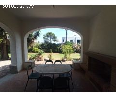 Casa muy grande situada a menos de 100m de las calas más bonitas de Las Rotas en