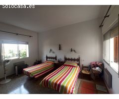 Casa muy grande situada a menos de 100m de las calas más bonitas de Las Rotas en