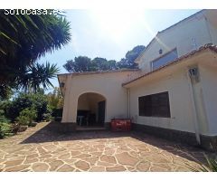 Casa muy grande situada a menos de 100m de las calas más bonitas de Las Rotas en