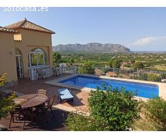 Magnifica villa en Monte Solana con unas vistas espectaculares al mar.