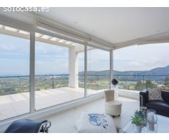 MAGNIFICA VILLA CON SUS VISTAS PANORÁMICAS AL MAR, MONTAÑAS Y CAMPO DE GOLF EN